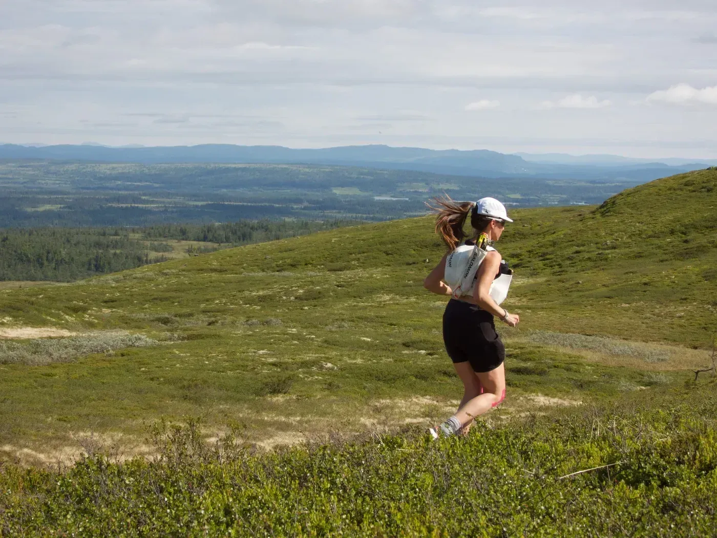 Løpere og fjellterreng i Synnfjellet