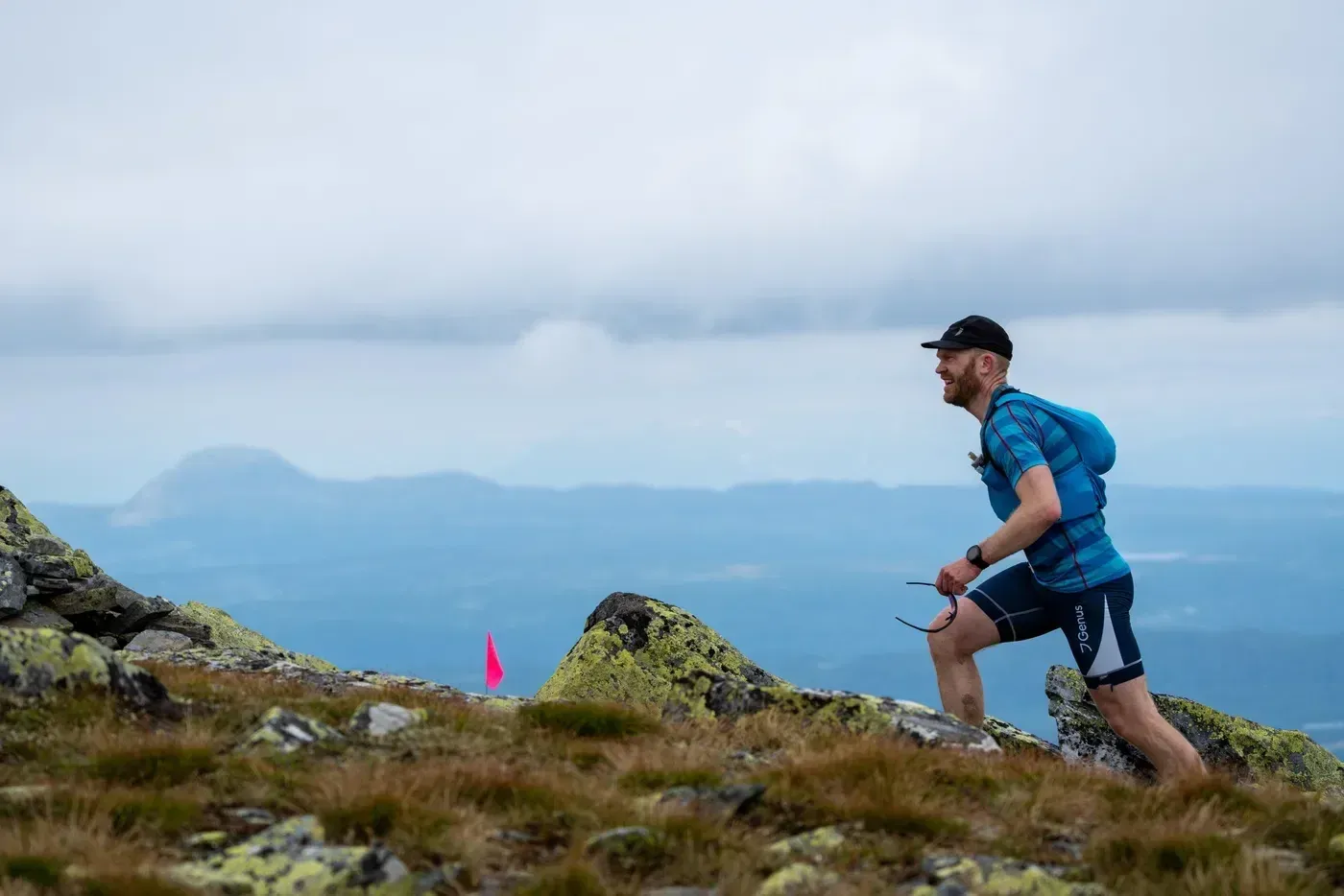 Løpere og fjellterreng i Synnfjellet