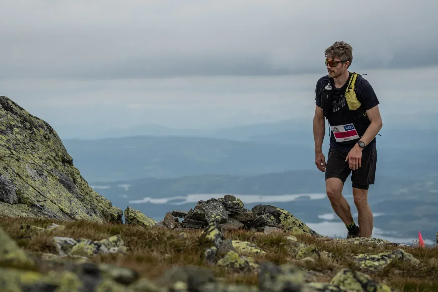 Løpere og fjellterreng i Synnfjellet
