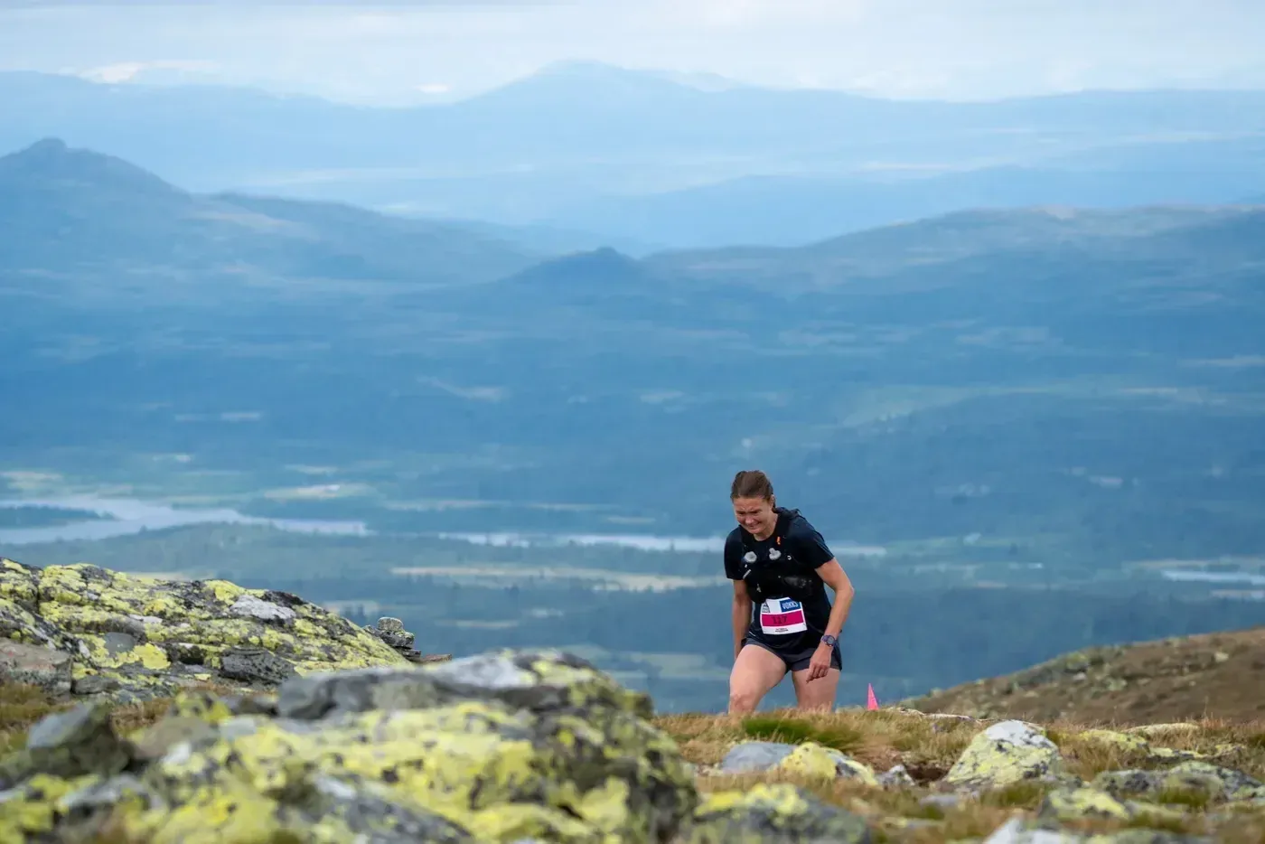 Løpere og fjellterreng i Synnfjellet