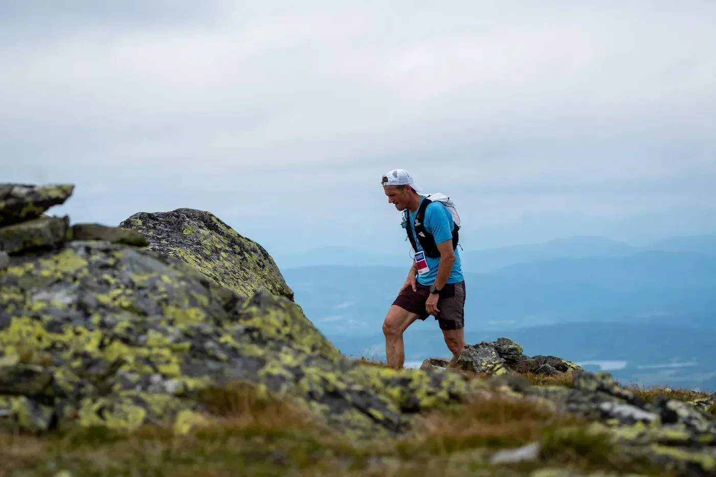Løpere og fjellterreng i Synnfjellet
